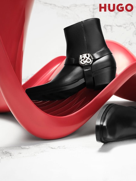 HUGO Ankle Black Boots In Leather With Metallic Stacked Logo Trim (Q74574) | €185