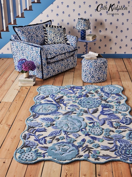 Cath Kidston Floral Strawberry Garden Floral Wool Rug (Q74811) | €245 - €586
