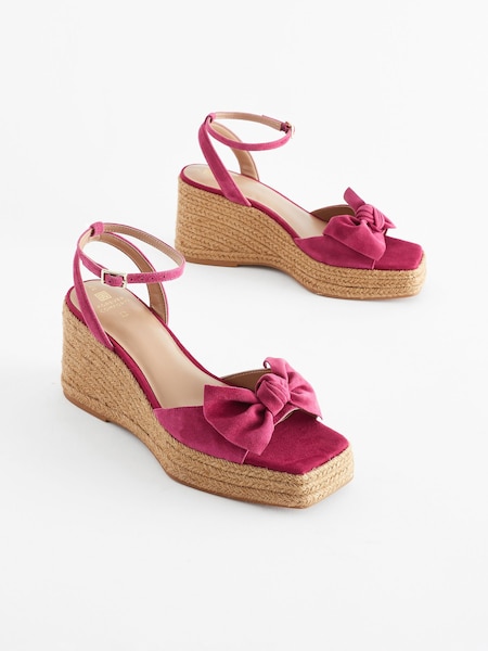 Pink Forever Comfort® Leather Bow Wedges (Q75578) | €15