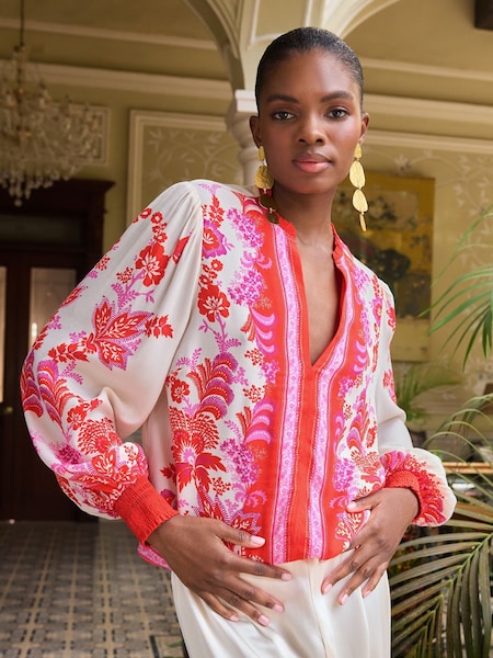 V&A | Love & Roses Printed V Neck Shirred Cuff Long Sleeve Blouse (Q77071) | 163 LEI