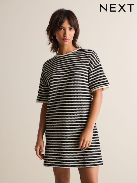 Черно-белая полоска - Crochet Boxy T-Shirt Dress (Q78365) | €19