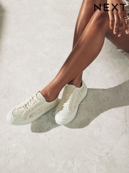White Lace Forever Comfort Chunky Lace Up Trainers (Q79603) | €24