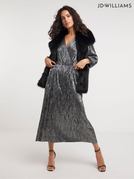 JD Williams Black Long Pile Faux Fur Gilet (Q79895) | €35