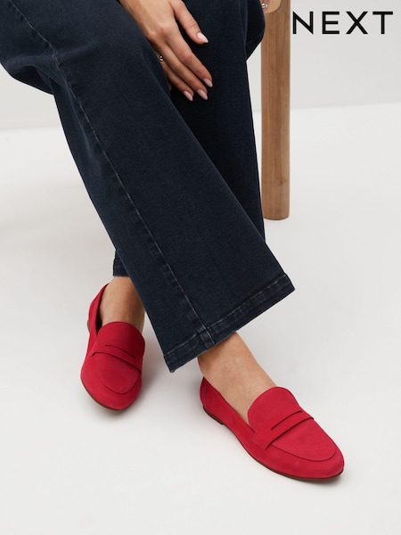 Coral Pink Signature Leather Slim Sole Loafers (Q81239) | €9