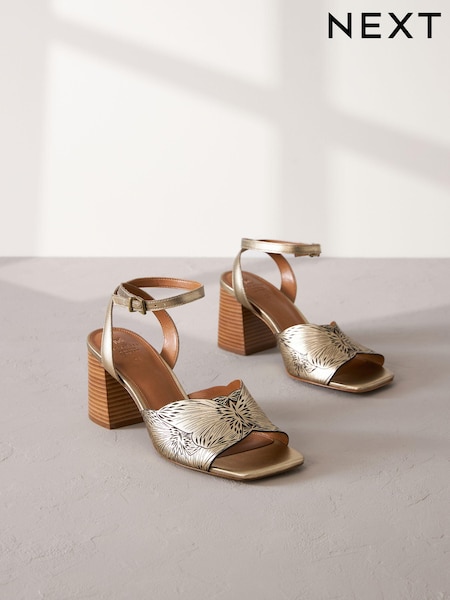 Золотой - Signature Leather Butterfly Block Heel Sandals (Q81804) | €13