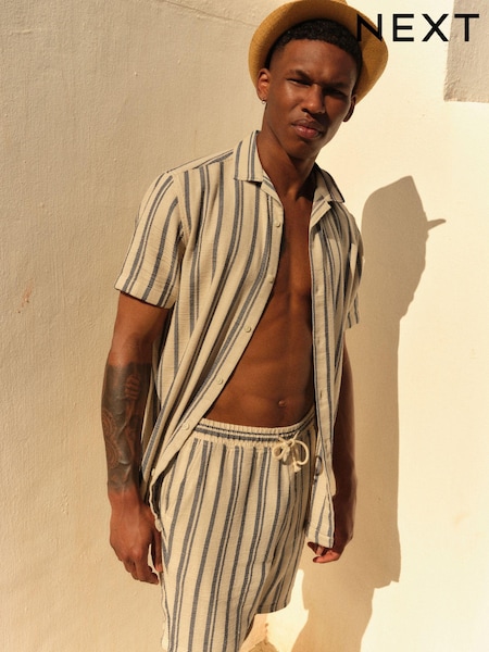 Cream/Blue Striped Textured Dock Shorts (Q82682) | € 9