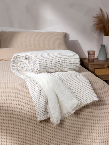 Yard Natural/Ink Skye Sherpa Stripe 100% Cotton Throw (Q83716) | €58