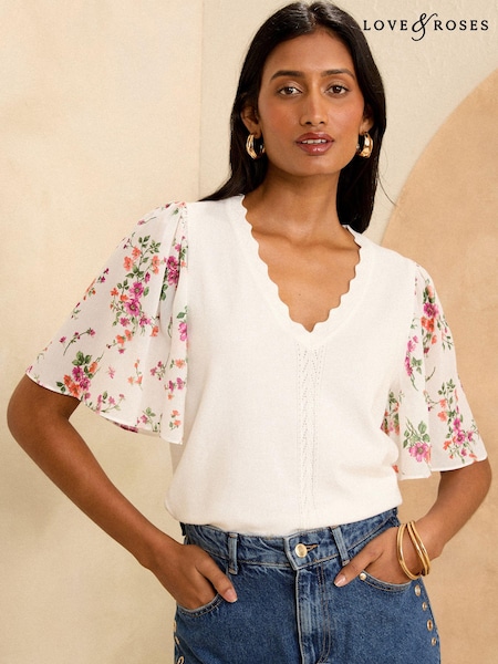 Alb - Top tricotat cu decolteu în V cu mâneci flutteroase Love & Roses (Q84228) | 163 LEI