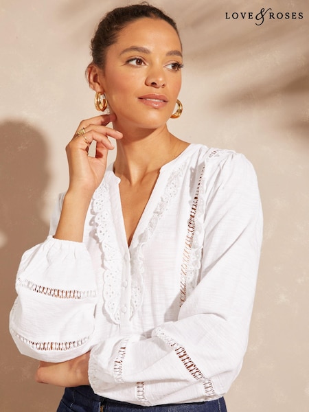 Love & Roses Ivory White Broderie Trim Lace insert V Neck Jersey Top (Q87447) | €26