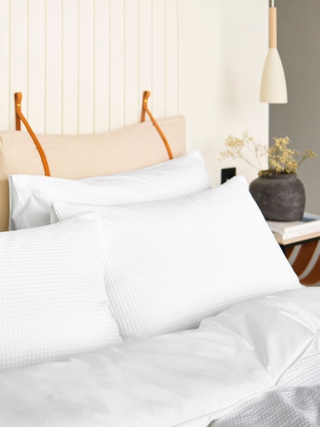 Night Lark Set of 2 White 100% Cotton Waffle Pillowcases (Q88995) | €34