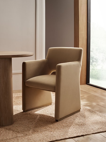 Soft Velvet Camel N. Premium Raya Dining Chair (Q90857) | €365