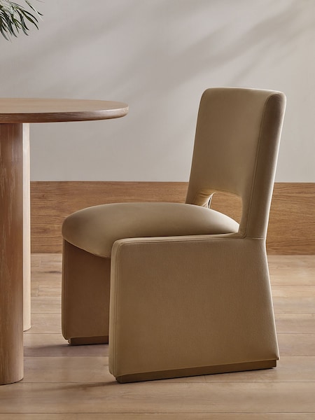 Soft Velvet Camel N. Premium Raya Dining Chair (Q90859) | €305