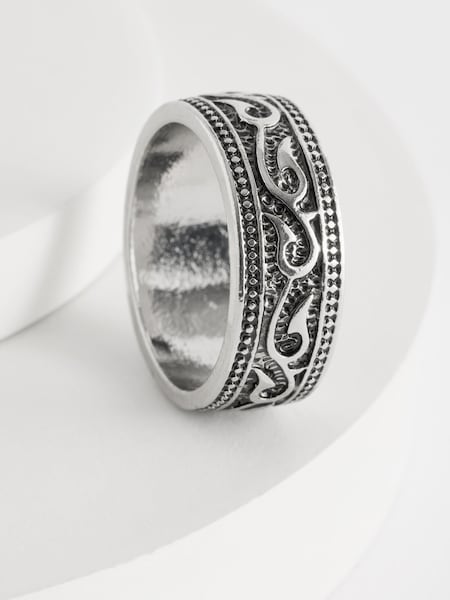 Silver Tone Antiqued Engraved Band Ring (Q91558) | 74 LEI