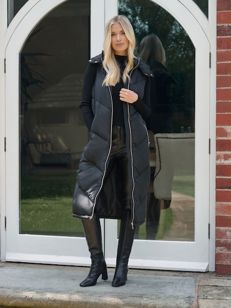 Society 8 Freya Black Puffer Gilet (Q92328) | €27