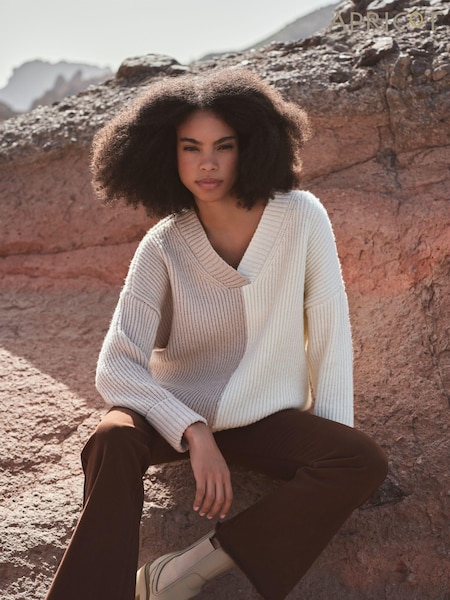 Apricot Cream V-Neck 2 Tone Ribbed Oversized Jumper (Q93868) | €18.50