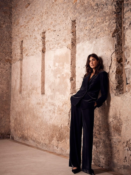 Mint Velvet Black Velvet Wide Trousers (Q95273) | €72