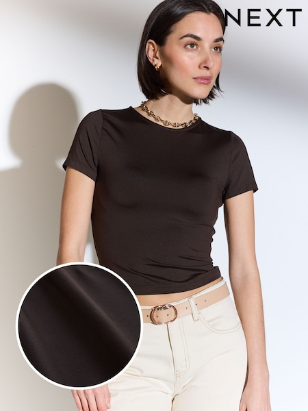 Chocolate Brown Slim Fit Short Sleeve Soft Touch Polyamide T-Shirt (Q96580) | €19