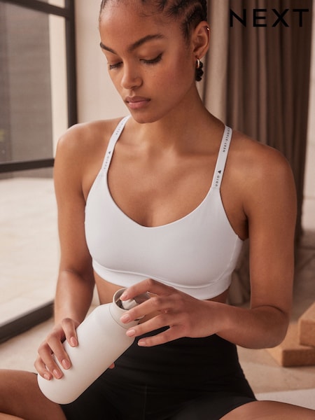White Medium Impact Run Crop Sports Bra (Q97045) | €18