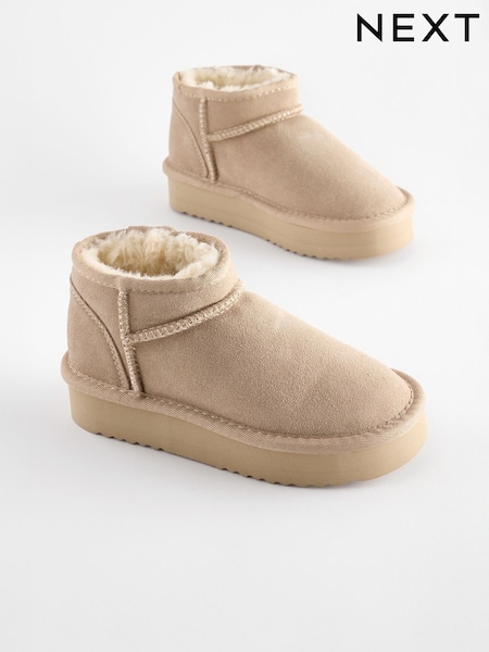 Neutral Flatform Mini Warm Lined Water Repellent Suede Pull-On Boots (Q97856) | R$ 255 - R$ 325