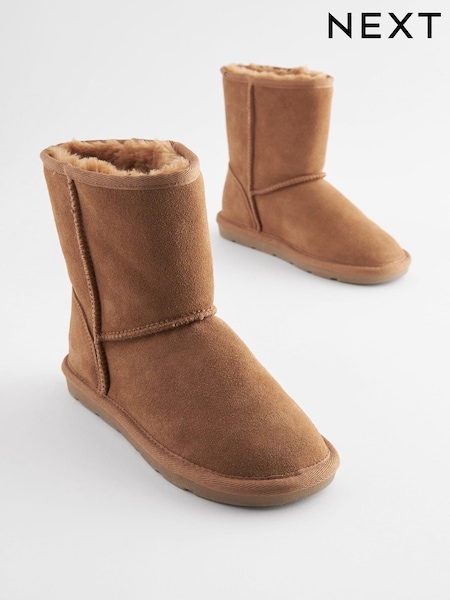 Tan Brown Suede Pull On Boots (Q97869) | R$ 275 - R$ 345