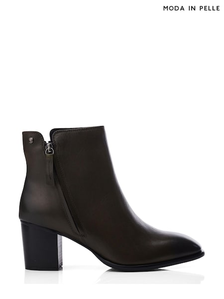 Moda in Pelle Lakayla Black Block Heel Ankle Boots With Decorative Outside Zip (Q98411) | €91