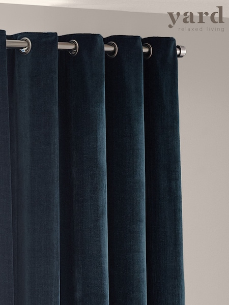 Yard Heavy Chenille Blackout Eyelet Curtain
