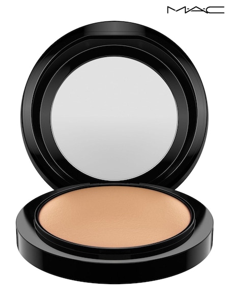MAC Mineralize Skinfinish (R67978) | €39