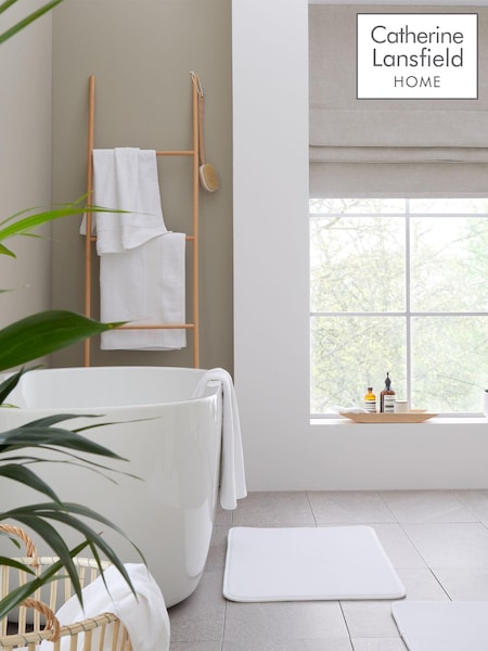 Catherine Lansfield 6 Piece White Anti-Bacterial Towel Bale (T09964) | €42