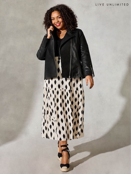 Live Unlimited Curve Leather Jacket (T12840) | €383