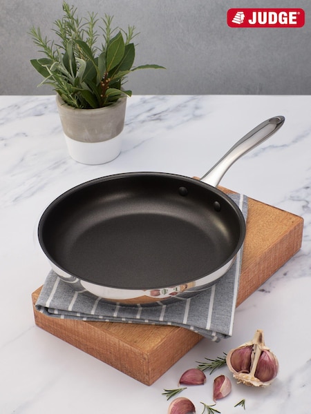 Judge Classic Non Stick Frying Pan 24cm (T20350) | € 52