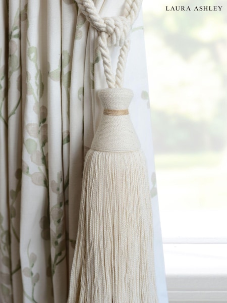 Laura Ashley Natural Rhiannon Curtain Tieback (T42212) | €20