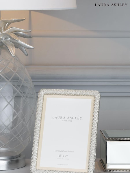 Laura Ashley Silver Cartmel Silver Plated Picture Frame (T46406) | €34