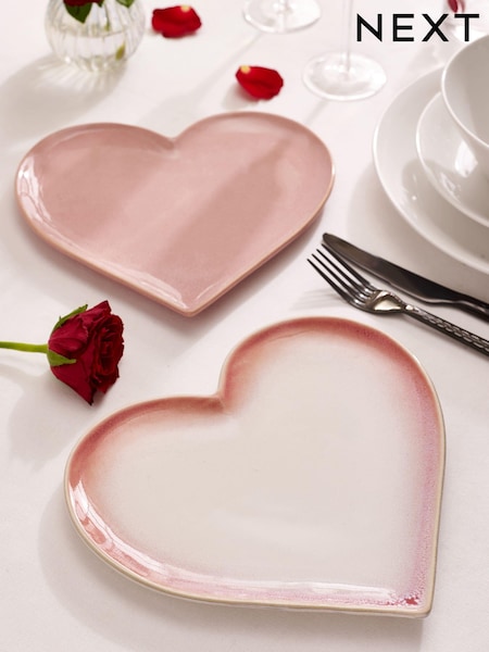 Set of 2 Pink Heart Shaped Side Plates (T54121) | €11