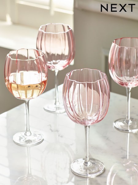 Set of 4 Pink Ottilie Wine Glasses (T54154) | € 48