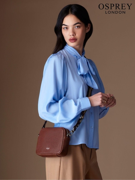 OSPREY LONDON Chiswick Chocolate Grainy Hide Leather Crossbody Bag (T69820) | €126
