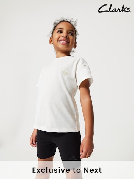 Clarks Girls T-Shirt, Shorts and Bag PE Kit (T77571) | 17 € - 18 €
