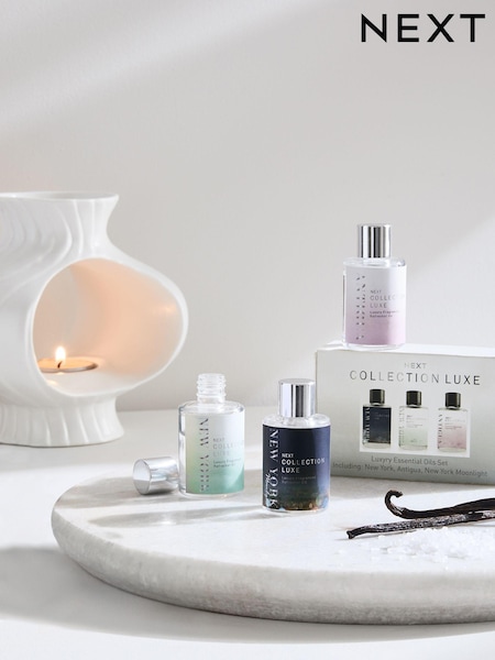 White Set of 3 Collection Luxe New York, New York Moonlight and Antigua Fragranced Oils (TXA184) | €13