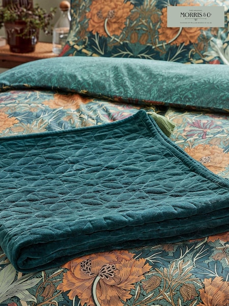 Morris & Co. Teal Blue Quilted Tassles 100% Cotton Throw (U28535) | €375