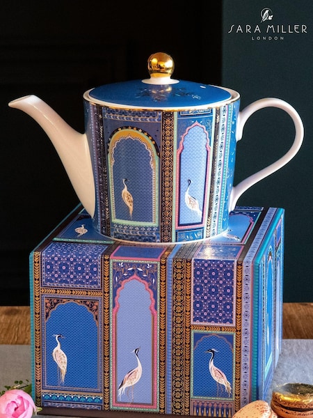 Sara Miller Blue Portmeirion Teapot with Lattice Windows (U34030) | €90