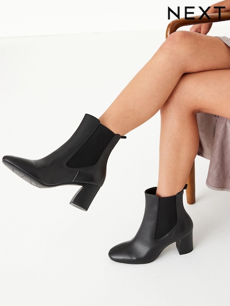 Black Leather Forever Comfort with Motion Flex Heeled Chelsea Boots (U41633) | €38