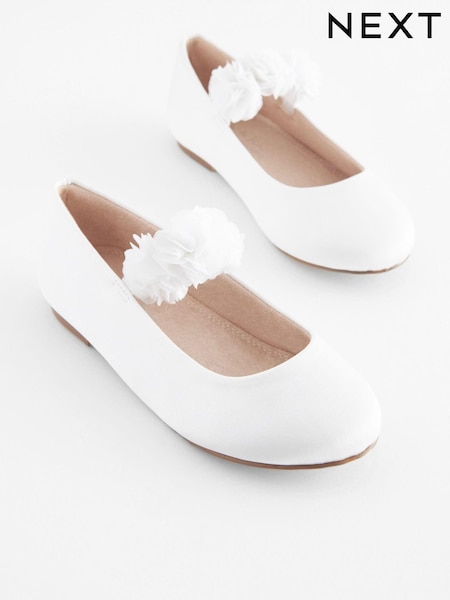 White Standard Fit (F) Stain Resistant Corsage Flower Occasion Shoes (U64151) | €13 - €17