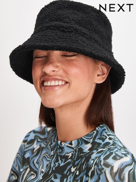 Black Teddy Borg Bucket Hat (U71272) | €8.50