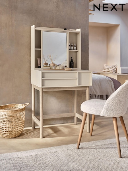 Cream Finsbury Dressing Table (U75664) | €365