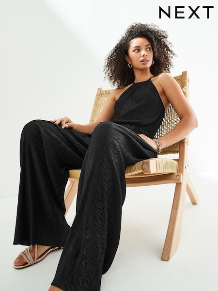 Black Halterneck Plissé Jumpsuit (U80255) | €8