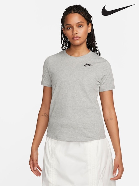 Nike Dark Grey Heather Sportswear Club Essentials T-Shirt (U84492) | €29