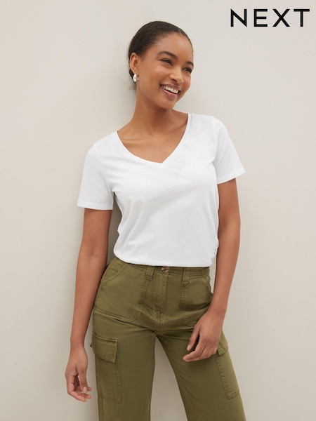 White Essentials Short Sleeve V-Neck T-Shirt (U92995) | €5