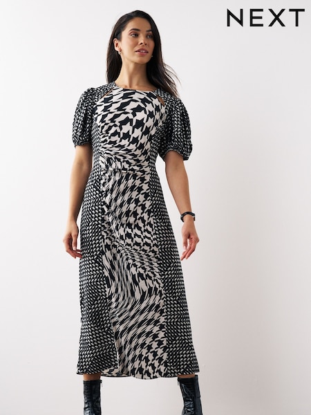 Črna in bela s pepita vzorcem - Split Dress (U94430) | € 21