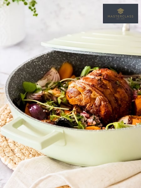 Masterclass Green Cast Aluminium 4L Casserole Pan (U96796) | €92