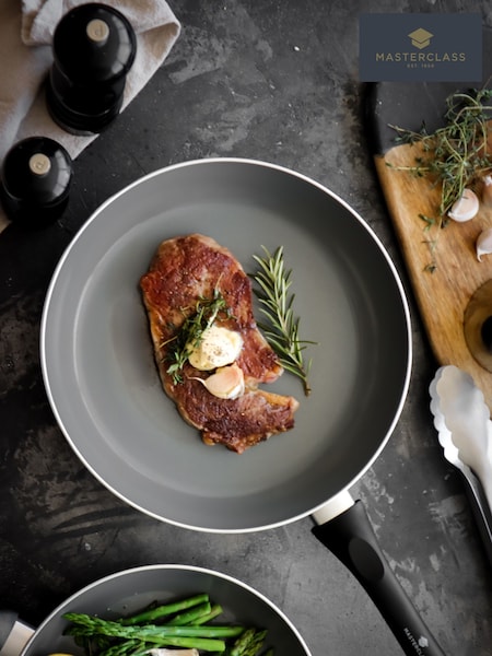 Masterclass Grey Can-to-Pan 28cm Ceramic Frying Pan (U96800) | kr800