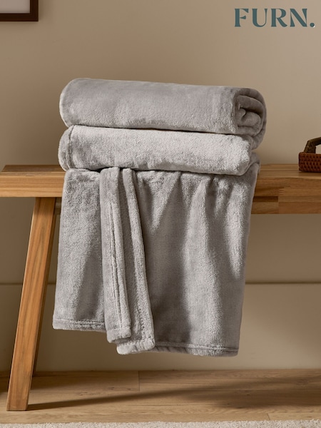 Furn Grey Harrow Fleece Throw (V01980) | €24.50